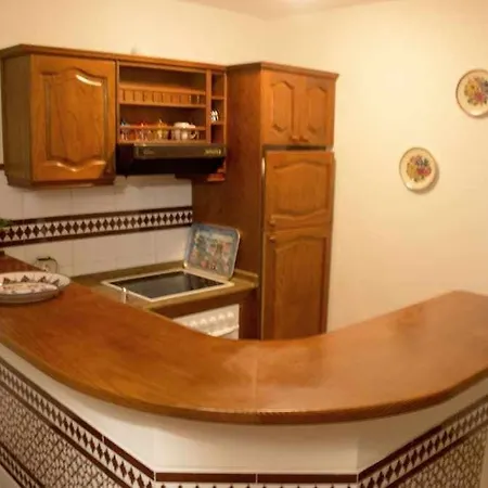 Con Jardin Y Piscina B