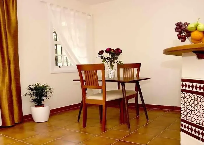 Con Jardin Y Piscina B Daire Puerto de la Cruz (Tenerife)